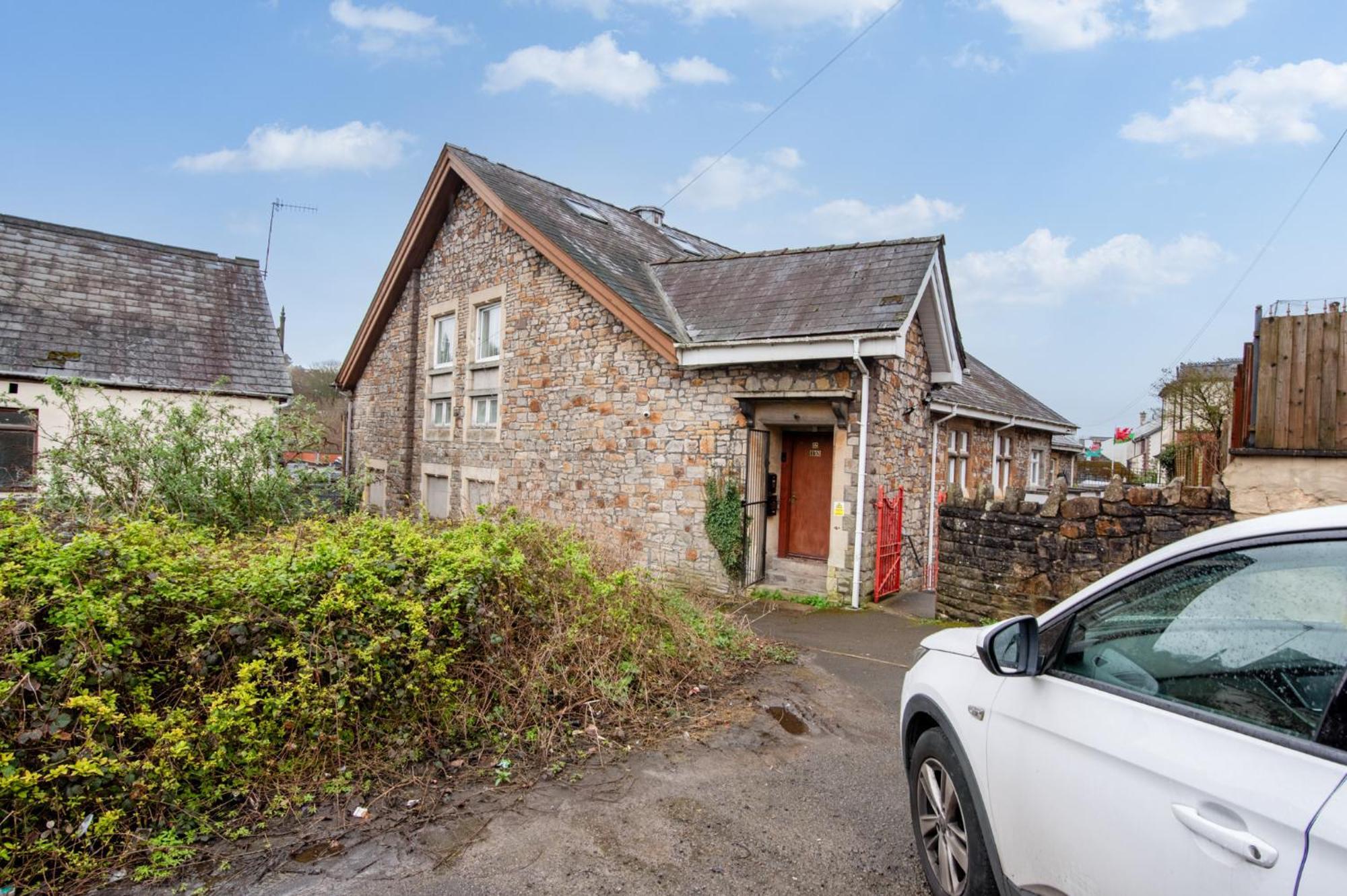 Madison House - Converted Church 5 Bed Pontypool Exterior photo